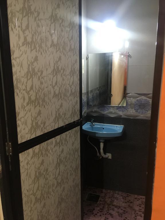 Fernandes Guest House 칼랑굿 외부 사진